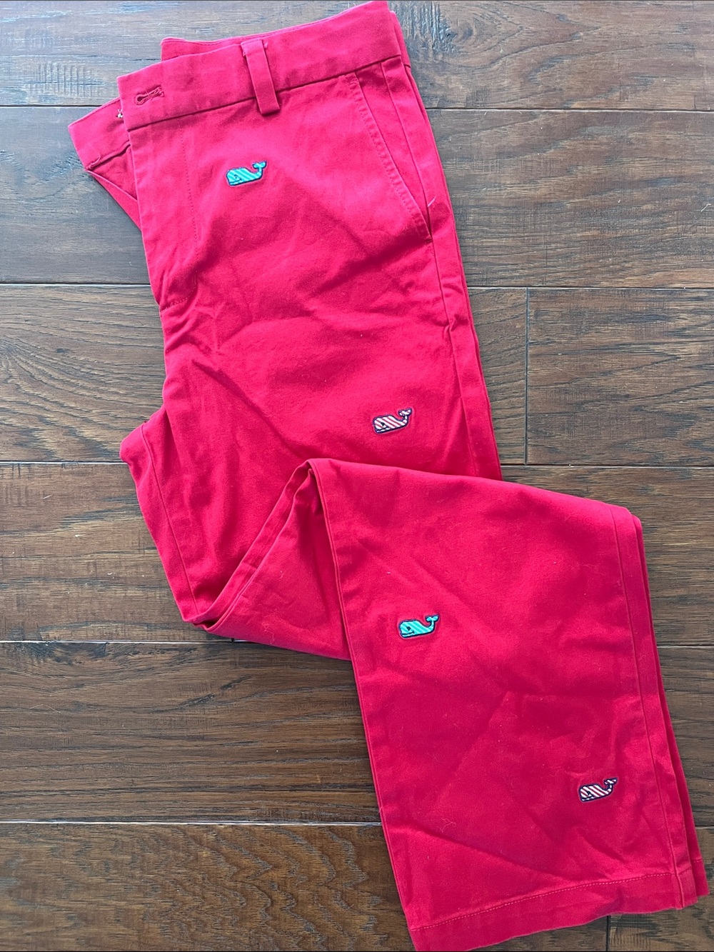 Vineyard Vines Green and Red Embroidered Whale Chino Pants